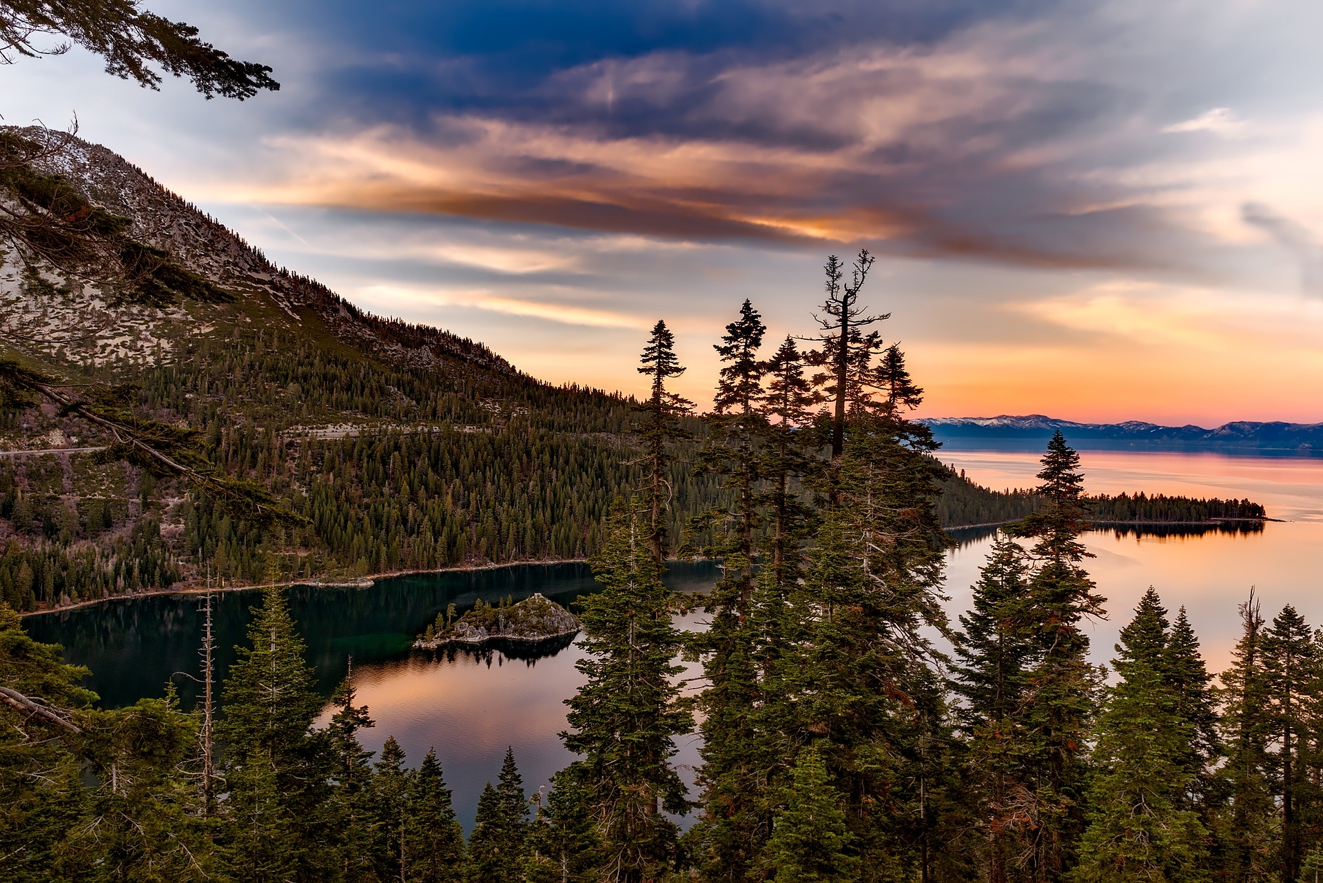 lake-tahoe-california-emerald-bay