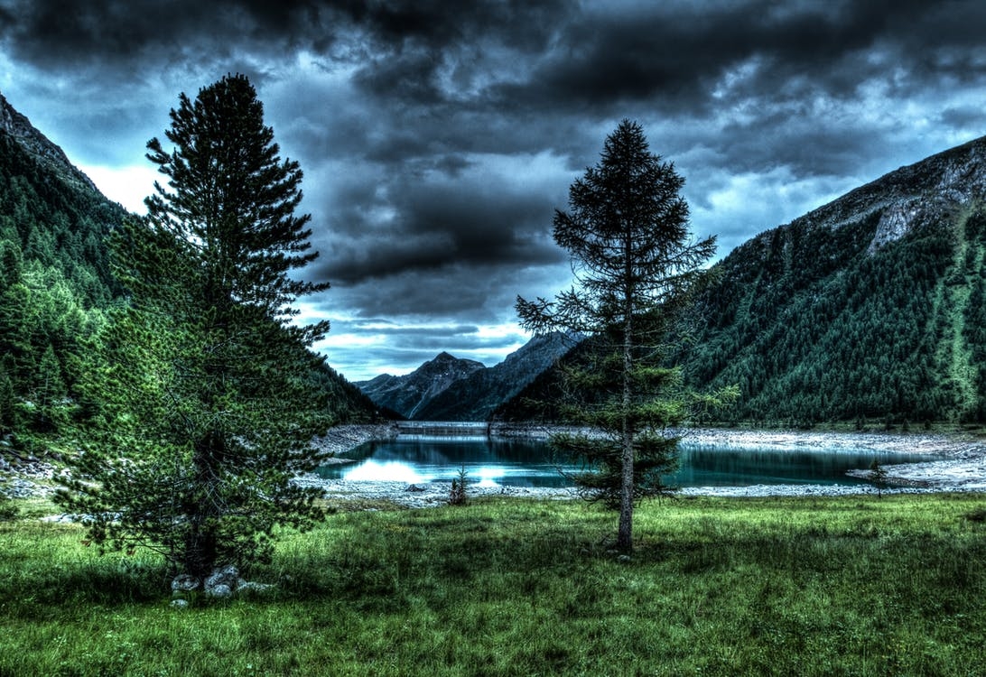 https://www.pexels.com/photo/beautiful-clouds-country-countryside-542381/