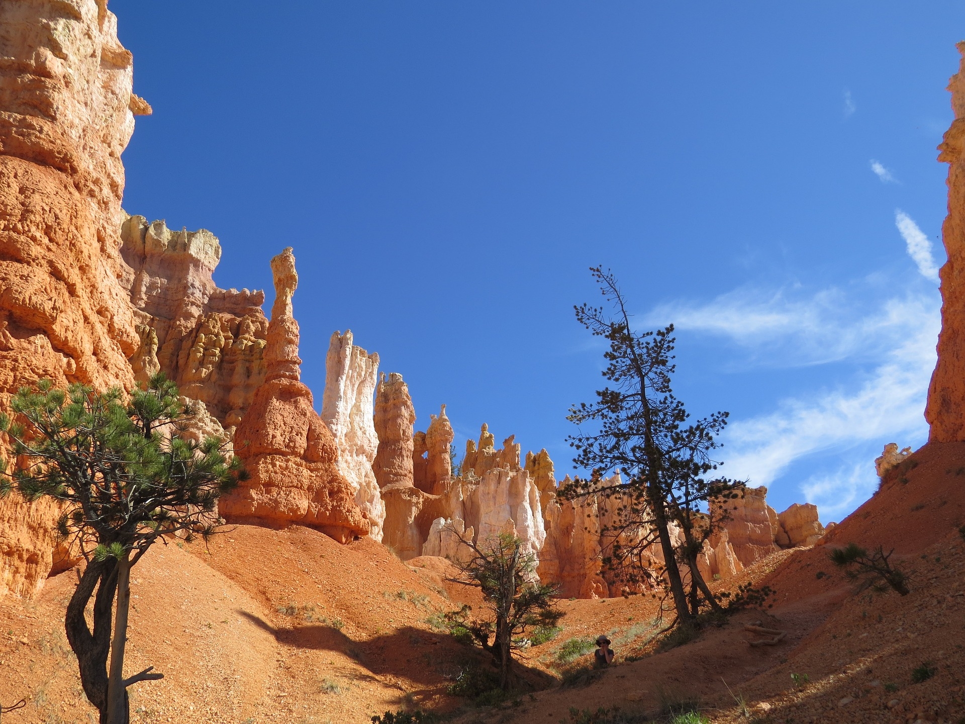 https://pixabay.com/hu/bryce-canyon-utah-nemzeti-park-2349996/