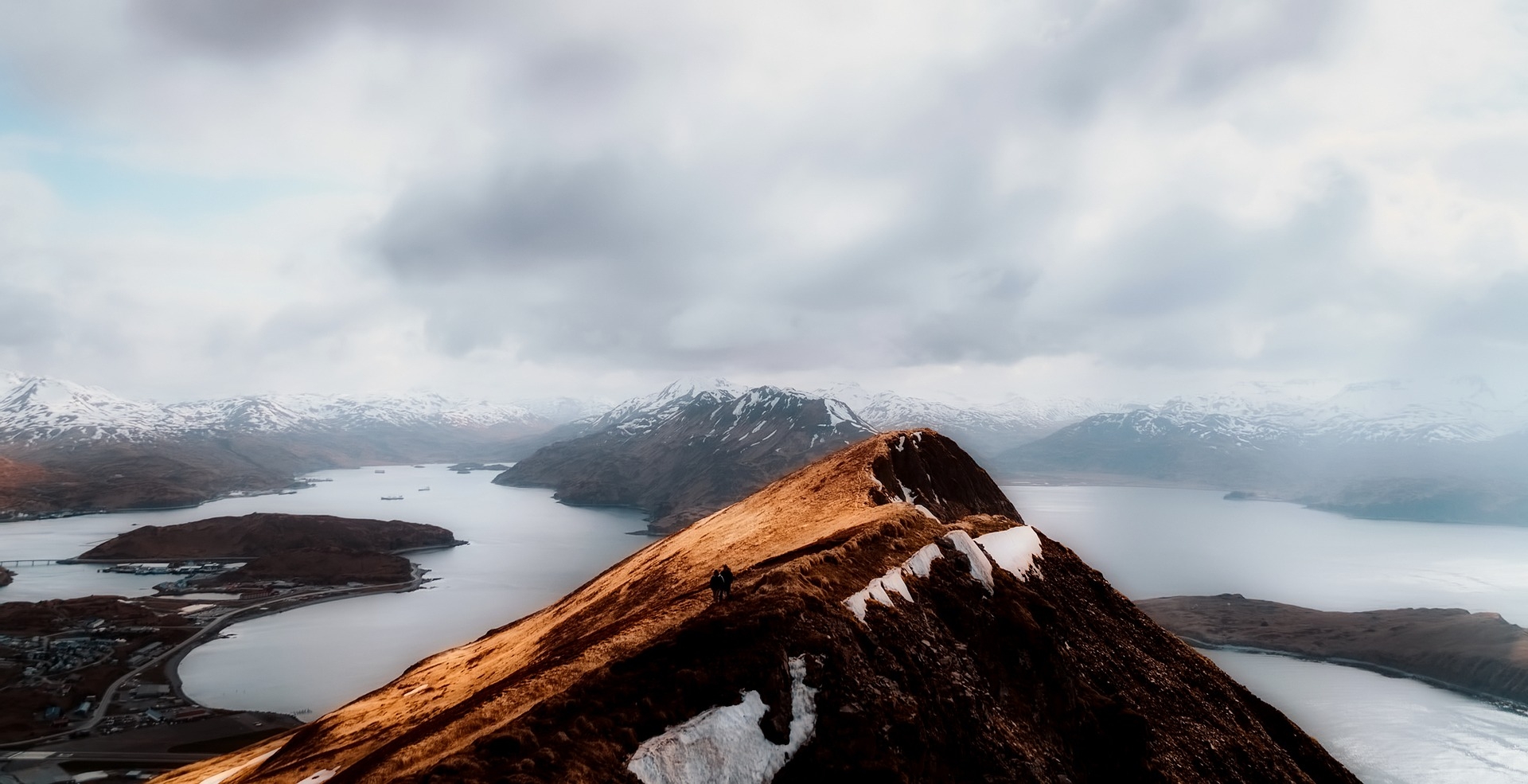 https://pixabay.com/hu/dutch-harbor-alaszka-sky-clouds-2613954/