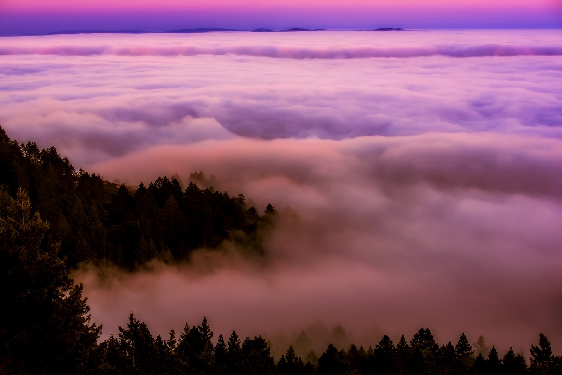 https://pixabay.com/hu/california-napkelte-k%C3%B6d-haze-erd%C5%91-2707457/