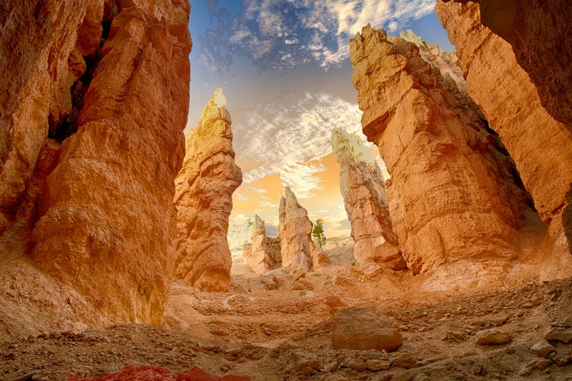 https://www.pexels.com/photo/canyon-cliff-desert-dry-414110/