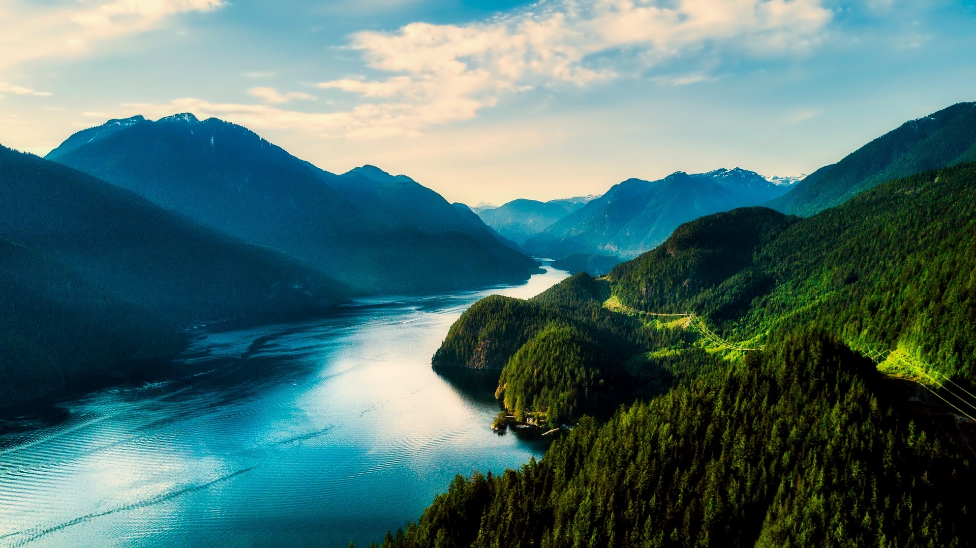 https://pixabay.com/en/mountains-sky-clouds-panorama-hdr-2392535/